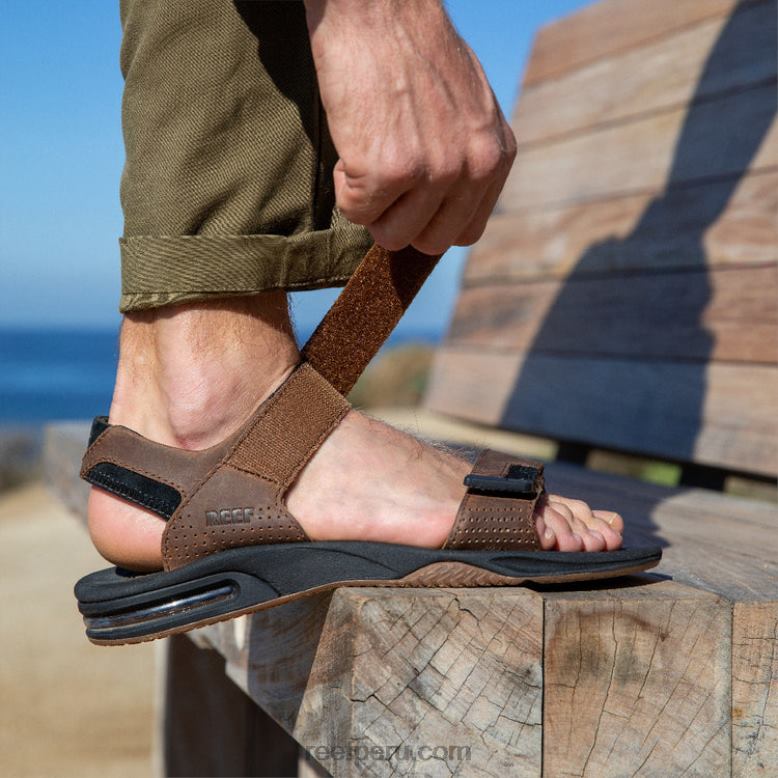 abanico de cuero baja marrón oscuro 0RZL2379 hombres Reef